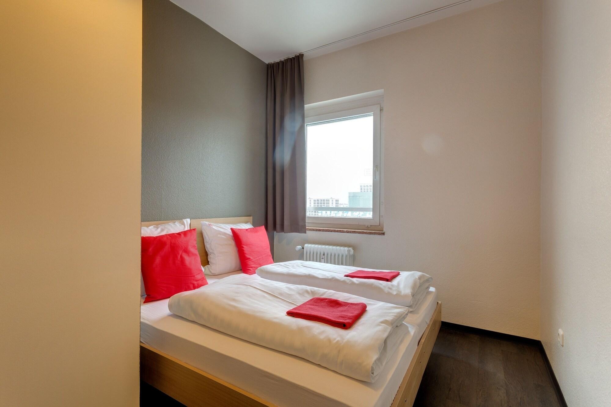Hotel Meininger Center 3*