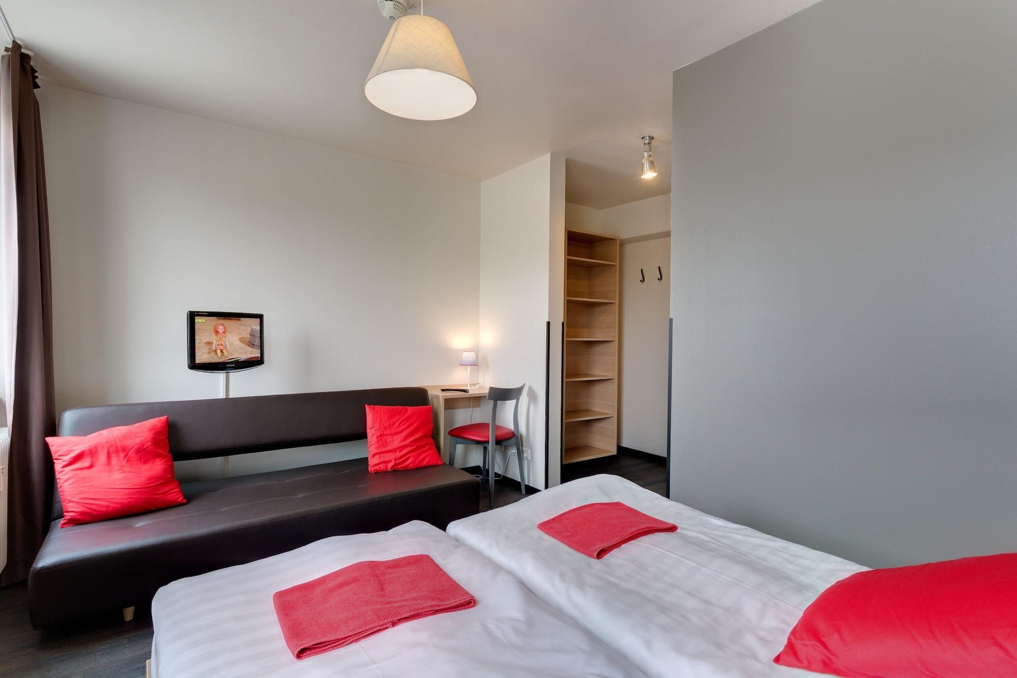 Meininger Center Hotel 3*