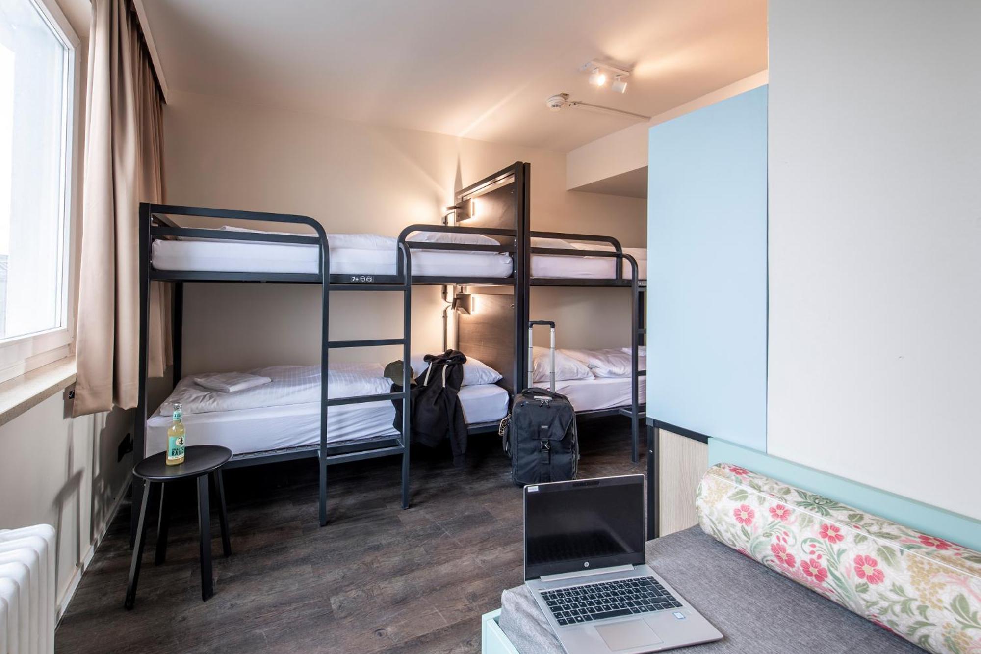 Meininger Center Hotel 3*
