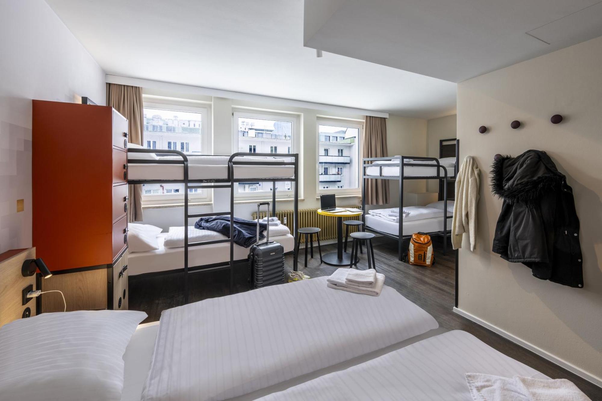 Meininger Center Hotel 3*
